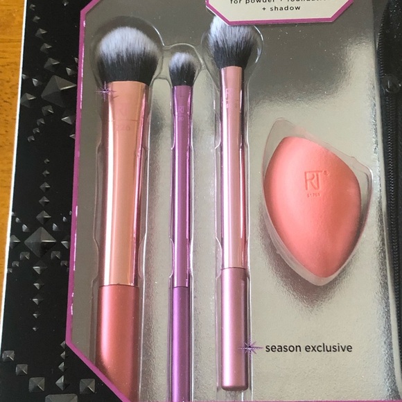 Real Techniques by Sam & Nic Limited Edition Metallic Shimmer Brush Set - Picture 2 of 7